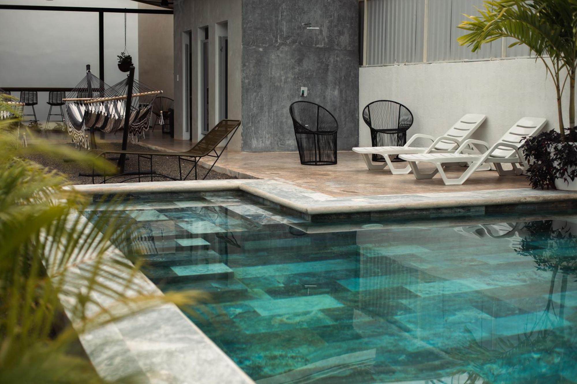 Nomad Living Cr *