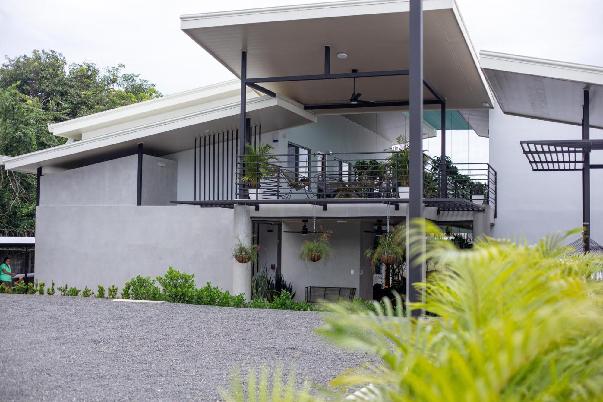 Nomad Living Cr