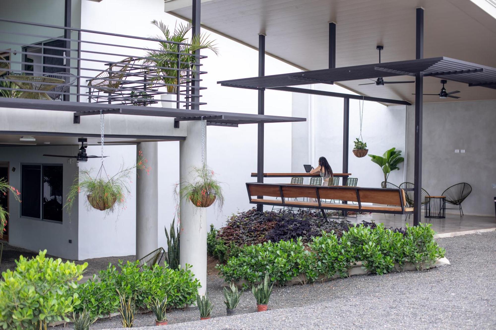 Nomad Living Cr Tarcoles